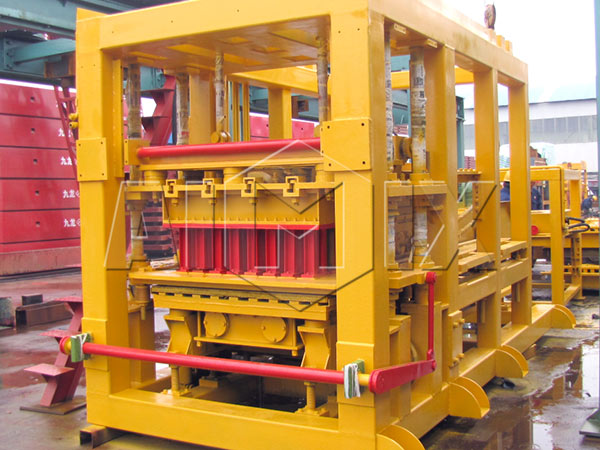 hollow block making machine