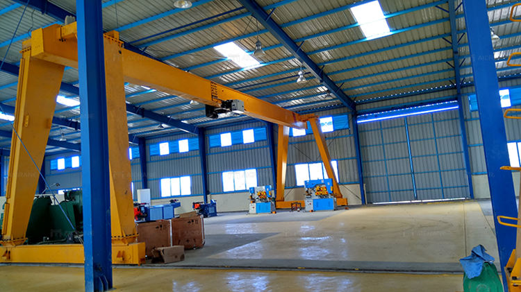 European gantry crane used indoors